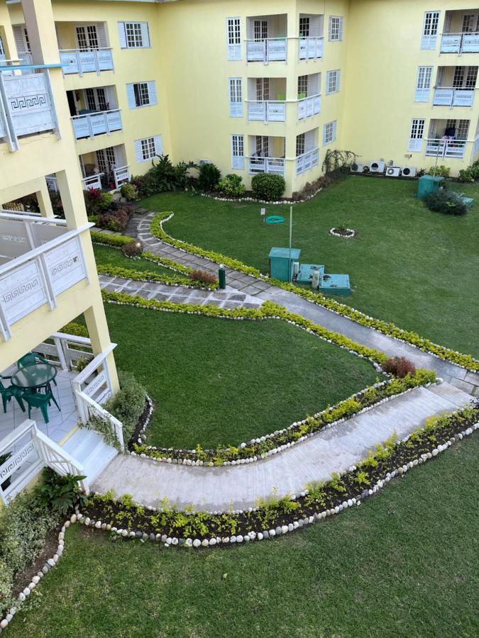 Ferienwohnung The View At Mystic Ridge Penthouse 78A Ocho Rios Exterior foto
