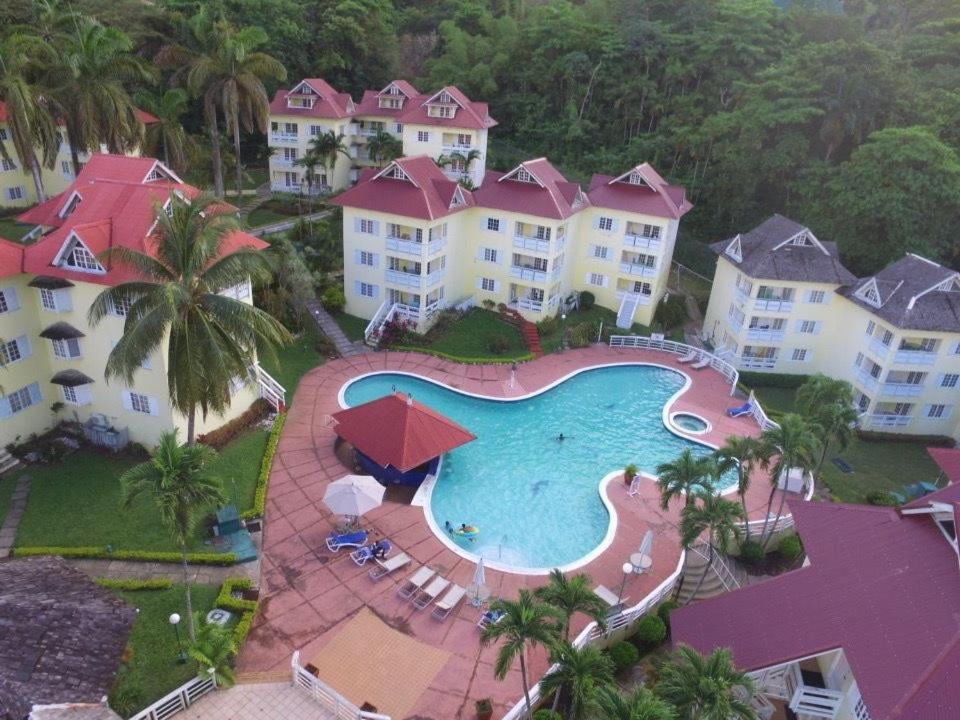 Ferienwohnung The View At Mystic Ridge Penthouse 78A Ocho Rios Exterior foto