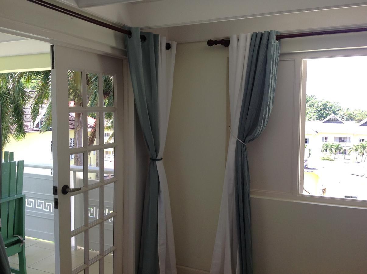 Ferienwohnung The View At Mystic Ridge Penthouse 78A Ocho Rios Exterior foto
