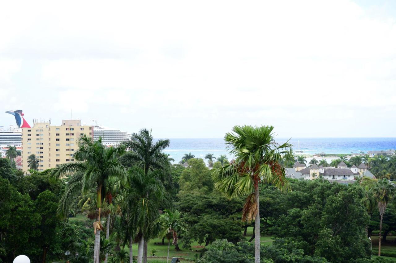 Ferienwohnung The View At Mystic Ridge Penthouse 78A Ocho Rios Exterior foto