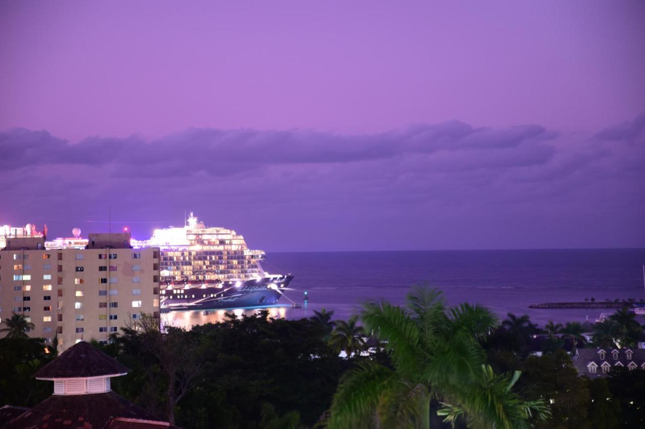 Ferienwohnung The View At Mystic Ridge Penthouse 78A Ocho Rios Exterior foto
